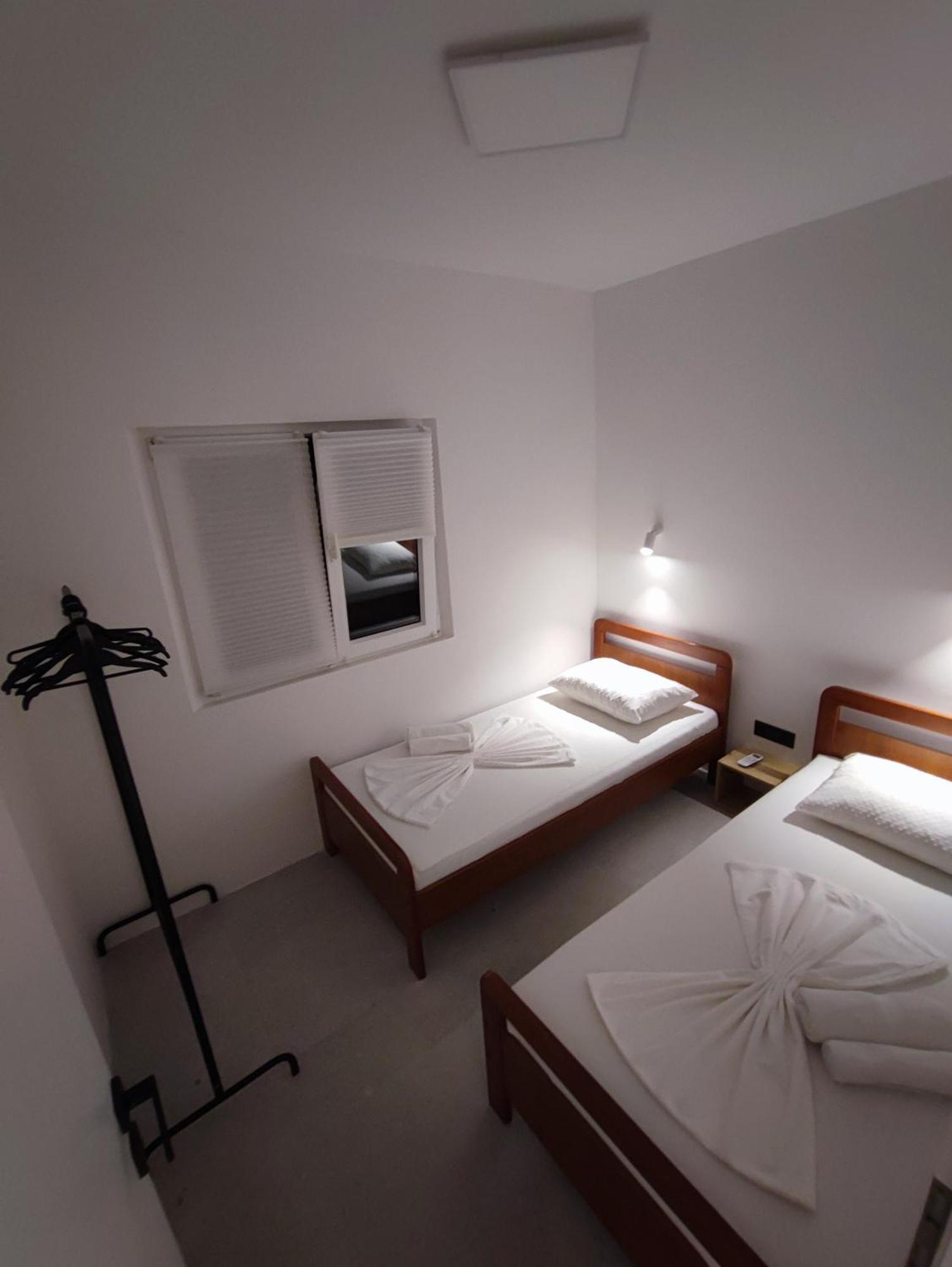 Astramaris Apartments Donji Okrug  외부 사진